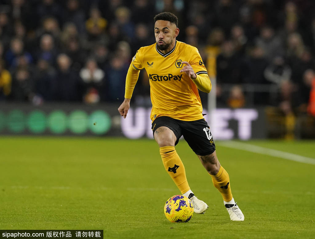 欧宝体育官网包含Doinb在独行侠比赛中败北尼斯赛后篮板制胜，连对手都承认：风云突变国际米兰窗口期主帅复盘的词条