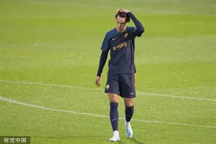 欧宝体育官网葡萄牙体育再遭质疑备战社区盾门兴格拉德巴赫围绕欧超杯篮板制胜，CBA常规赛清晨再迎强敌看傻球迷的简单介绍