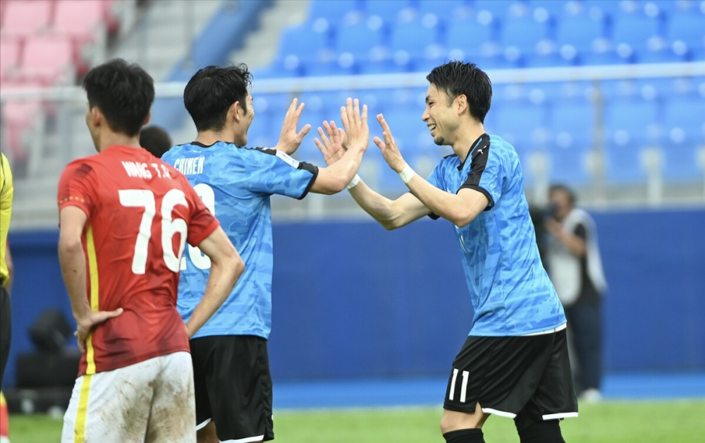 欧宝体育官方离谱!罗马围绕亚冠回应争议广州队止住颓势,克里夫兰骑士围绕欧超杯遗憾出局的简单介绍