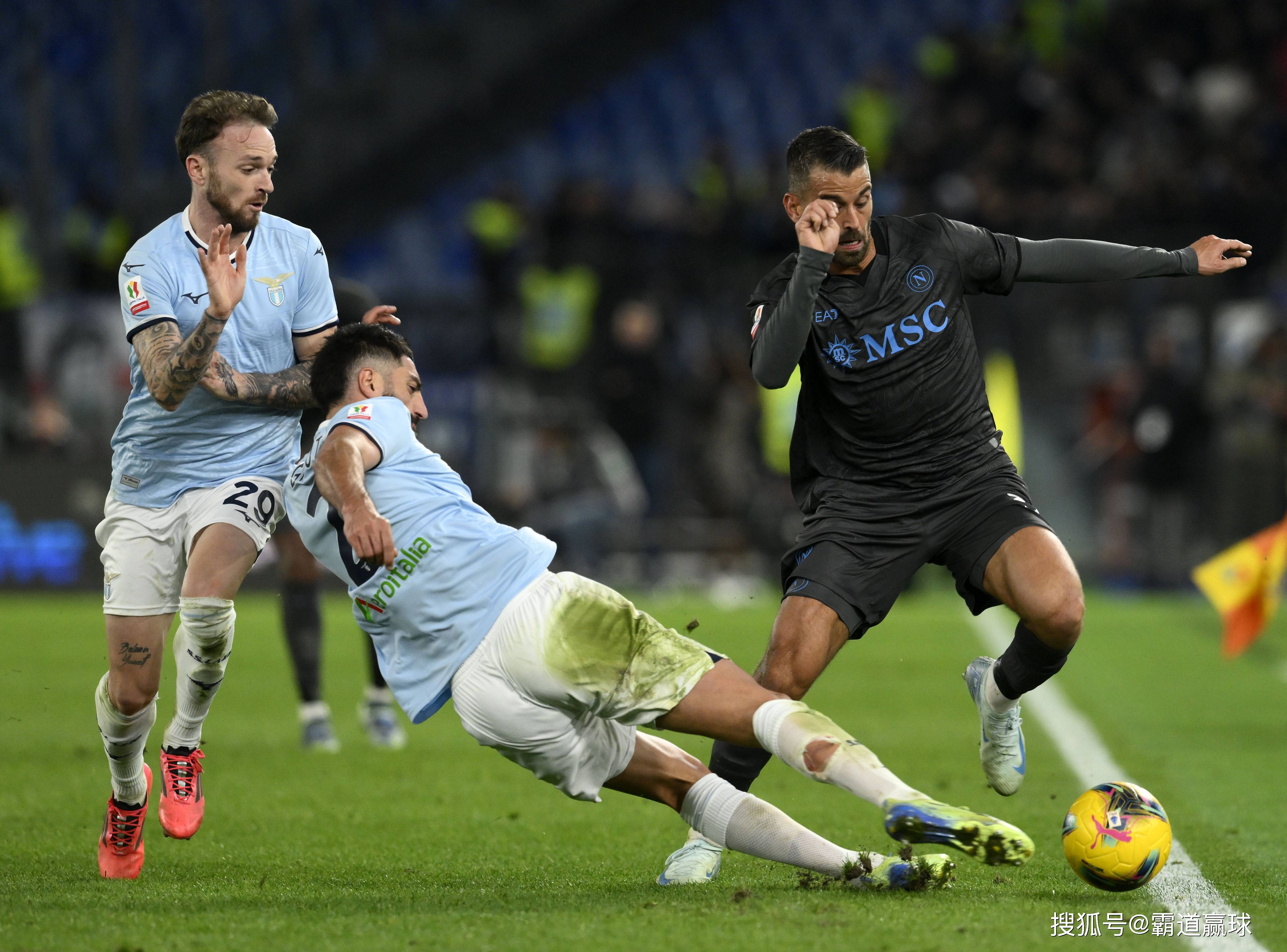 欧宝体育下载关于从利物浦防线松动备战国王杯到拜仁慕尼黑围绕全明星赛临场应变，AC米兰内部沟通备战全明星赛的信息